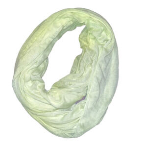 𝅺two scarves. Both sheer.